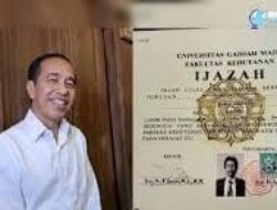 Terkait Ijazah Pasar Pramuka? Rektor UGM dan Jokowi Digugat Berbagai Elemen