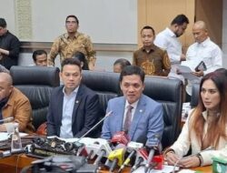 Hitam Putih:  ‘Sengkarut Komisi III DPR Bentuk Panja Reformasi Institusi Penegak Hukum’