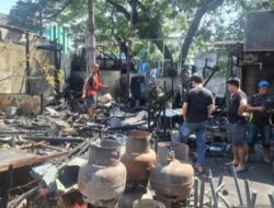 Kios Pedagang Kalibata Ludes di Bakar, Kapolda Bantu Modal
