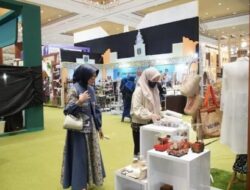 Produk Kerajinan Jabar Diserbu Pembeli di JICC Senayan