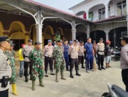 Kolaborasi Polsek Tempuling, TNI dan Pemerintah Berperan Menjaga Lingkungan Bersih