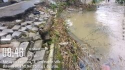 Kondisi Bibir Jalan Longsor Parah, Ancam Keselamatan Warga Villa Balaraja