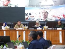 Jaga Stabilitas Harga, Sekjen Kemendagri Minta Bulog Percepat Distribusi Minyak Goreng ke Indonesia