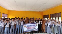 Polsek Simpang  Kanan Berikan Sosialisasi Bahaya Narkoba Kepada Pelajar SMk N 1 Simpang Kanan