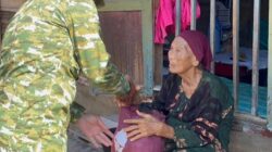 Kodim 0424/Tanggamus Salurkan Bantuan Sembako Terhadap Warga Kurang Mampu