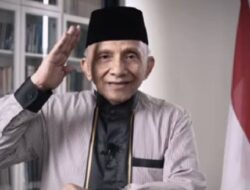 Pesan Amien Rais Kepada ‘Mas Mukidi’ Jangan Lupa Bawa Ijazah ke Persidangan
