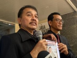 Langkah Awal Membuktikan Kebenaran, Hakim: Penggeledahan dan Penangkapan Roy Suryo Tidak Sah