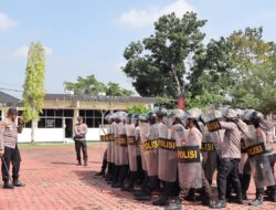 Polres Rokan Hilir Tingkatkan Kesiapsiagaan Personel Melalui Latihan Dalmas Antisipasi Aksi Unjuk Rasa