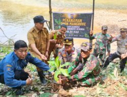 Polres Inhil Bersama Forkopimda Tanam 5.000 Bibit Mangrove Serentak dan di Ikuti  21 Polsek Jajaran, Peringati Hari Mangrove Sedunia