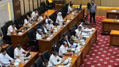 Mitra MBG Ancam Mogok Nasional, DPR: Pendistribusian Berhenti Total