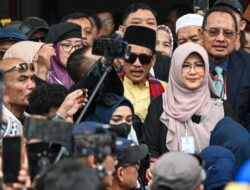 Bukti Pidana Lemah Hakim Kabulkan Eksepsi Dokter Tifa, Khozinudin: Tidak Ada Kejelasan Soal Ijazah Jokowi