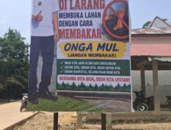 Cegah Karhutla, Kapolsek Peranap Apresiasi Inisiatif Kepala Desa Pesajian Pasang Spanduk Himbauan
