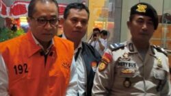 KPK Tahan Mantan Kakanwil Pajak Jakarta M. Haniv Kasus Gratifikasi Rp. 20,7 M