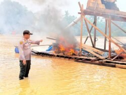 Tindak Lanjut Laporan 110, Polres Kuansing Tertibkan Empat Rakit PETI di Sungai Kuantan