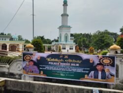Polsek Bangko Pusako Pasang Spanduk Tabligh Akbar UAS, Kapolres Rohil Ajak Masyarakat Hadir