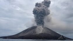 Anak Krakatau Masih Terguncang Maskapai Penerbangan Delay