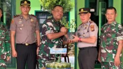 Sinergi TNI–Polri, Dua Kapolsek Beri Tumpeng, dan Bibit Pohon di Koramil 05 Rimba Melintang