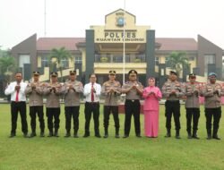 Kapolres Kuansing Pimpin Upacara Korp Raport Kenaikan Pangkat Pengabdian