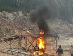 Polsek Benai Tertibkan 13 Rakit PETI di Muara Langsat