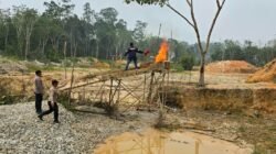 Polsek Kuantan Mudik Tertibkan Dua Rakit PETI di Sekitar Venue Dayung Kebun Nopi