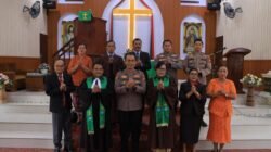 Minggu Kasih di GKPI Simpang Benar, Wakapolres Rohil: Kerukunan dan Sinergi Kunci Kamtibmas yang Kondusif   