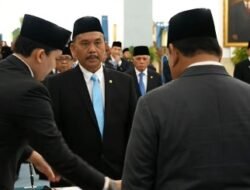 Prabowo ‘Ditengah’ Ogah Intervensi Perkara Gibran