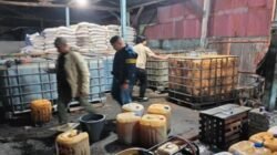 Polda Riau Tangkap Dua Tersangka Penimbun Solar Bersubsidi